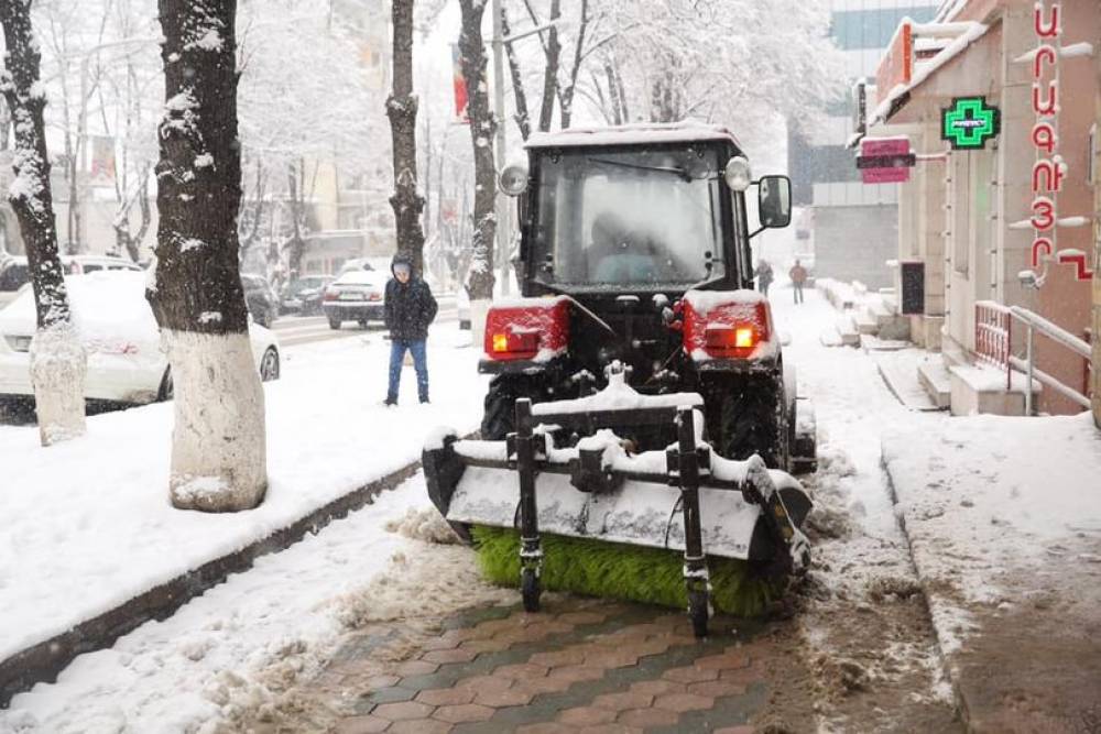 Աշխատուժի պակաս է զգացվում.Ստեփանակերտի քաղաքապետարանը ձնամաքրման աշխատանքներում ակնկալում է քաղաքացիների օգնությունը