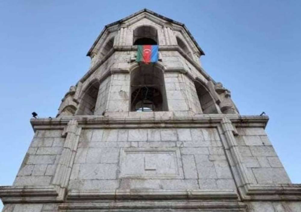 Շուշիի Ղազանչեցոց եկեղեցու վրա փակցրել են Ադրբեջանի դրոշը. Mediaport