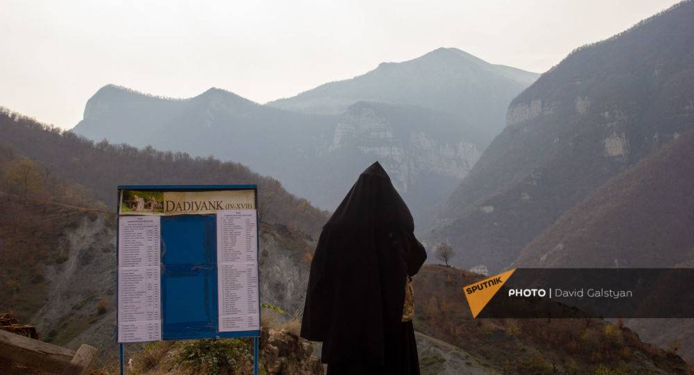 Ինչպես փրկվեց Դադիվանքը. տեր Վահրամը հայտնել է` քանի եկեղեցի է մնացել թշնամու կողմում