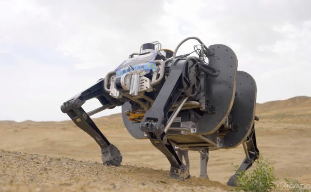 Ստեղծվել է չորքոտանի բիոնիկ ռոբոտ, որը կարող է ռազմամթերք տեղափոխել, հսկել սահմանները եւ հետախուզական աշխատանք կատարել