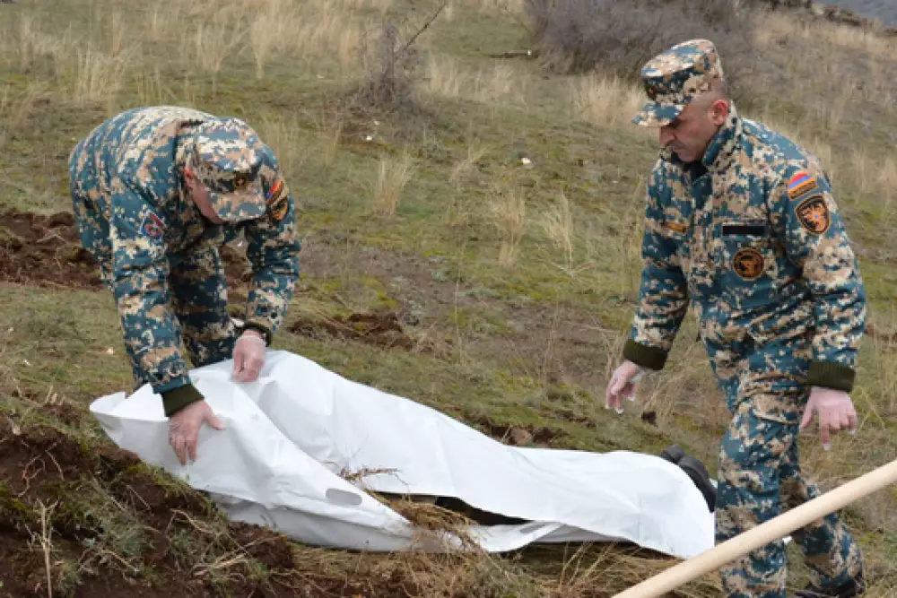 Հայտնաբերվել և հաստատվել է 1706 դի