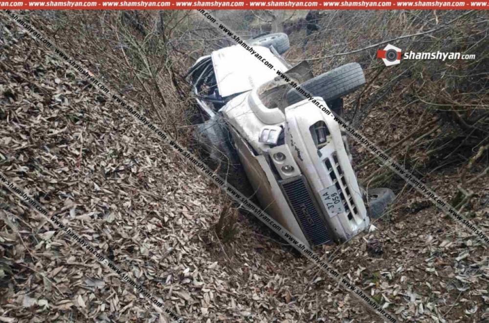 Տավուշում Isuzu-ն, մոտ 100 մետր գլորվելով, կողաշրջված հայտնվել է ձորում. ՀՀ ՊՆ ռազմական ոստիկանության աշխատակիցը մահացել է, կան վիրավորներ