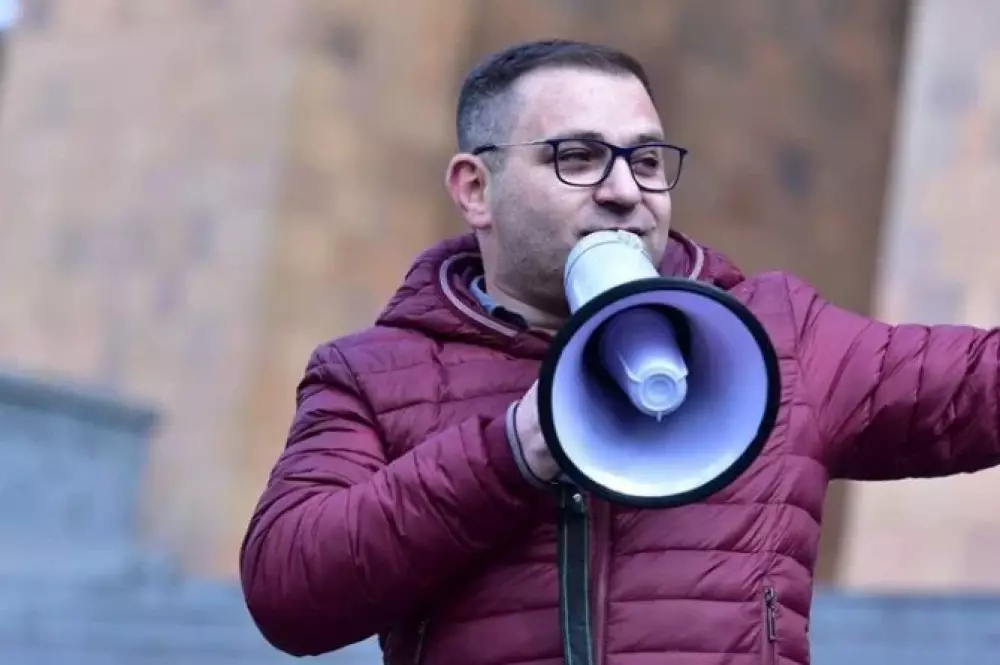 Եկեք Սուրեն Պապիկյանի օգնական Մանեի հրաժարականը չպահանջենք. Մալյան