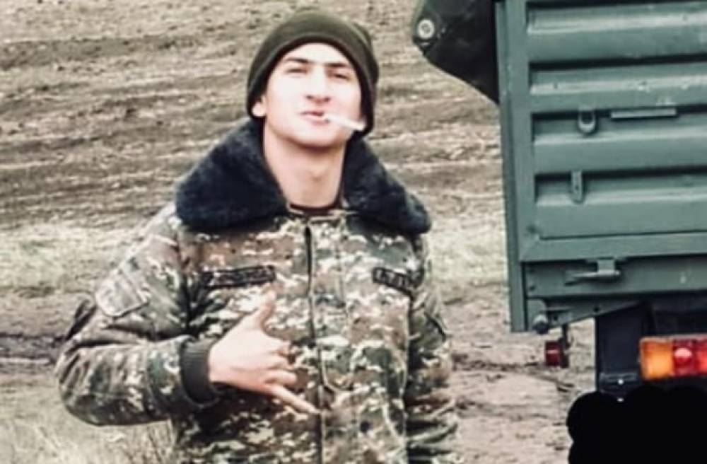 «Հայաստանի մասին ոչ մեկդ ոչ մի բան չգիտեք, դուք ուղղակի ապրում եք…». 44-օրյա պատերազմում զոհված Հայկ Մկրտչյանի մայրը տարածել է հուլիսյան մարտերից հետո որդու գրած նամակը