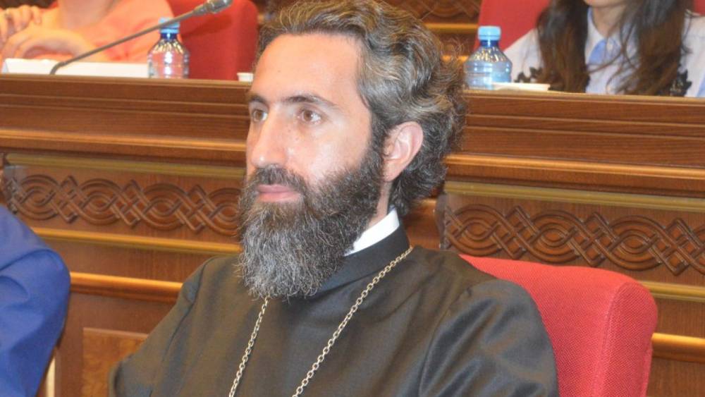 Դեռ մի քանի հոգի էլ կան, որոնք հավանական դավաճաններ են, սպասենք. Ասողիկ աբեղա Կարապետյան