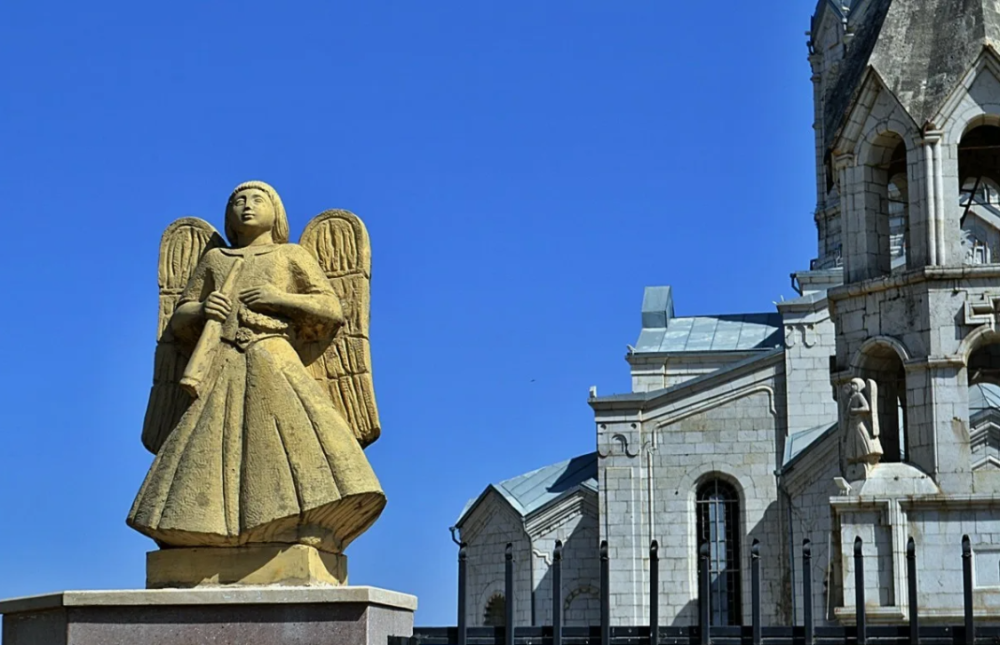 Հազար Փաշինյան էլ գա ու գնա, Արցախը հայ մարդու հայրենիքն է. Շարմազանով