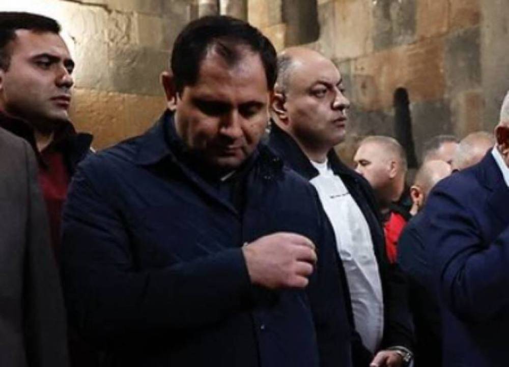 Ինչու Պապիկյանը ԶՈւ հոգևոր առաջնորդության եկեղեցի չի գնում պատարագի, ասում է՝ եթե մի տեղ գնա՝ պետք է Վեհափառի անունը զեղչվի (Տեսանյութ)