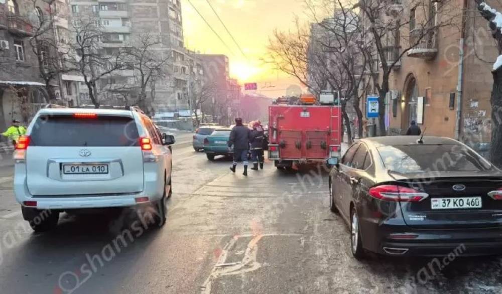 Ավտովթար՝ Երևանում. Բաղրամյան պողոտայում բախվել են «Mercedes»-ը, «Jeep»-ը, «Nissan»-ն ու «Ford»-ը