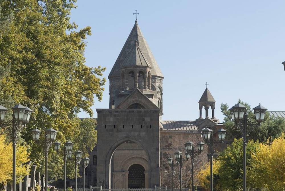 Եկեղեցու կանոնակարգային հարցերը և բարենորոգումը վերպահված չեն ինքնահռչակ խորհրդի, նման անխոհեմ քայլերը կարող են հանգեցնել հերձվածի՝ ցավալի հետևանքներով. Մայր Աթոռ