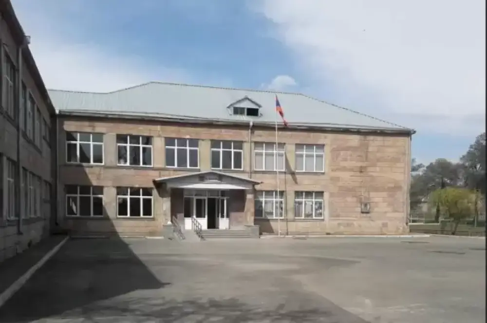Ալաշկերտի դպրոցի պահակը դպրոցից կատարել է եվրոպական արտադրության դռների գողություն