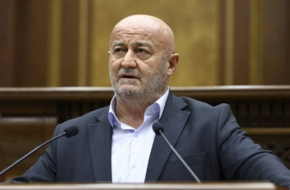 Իշխանությունների վերարտադրությունը կանխելու համար պետք է «քաղաքական ճակատ». Հովիկ Աղազարյան