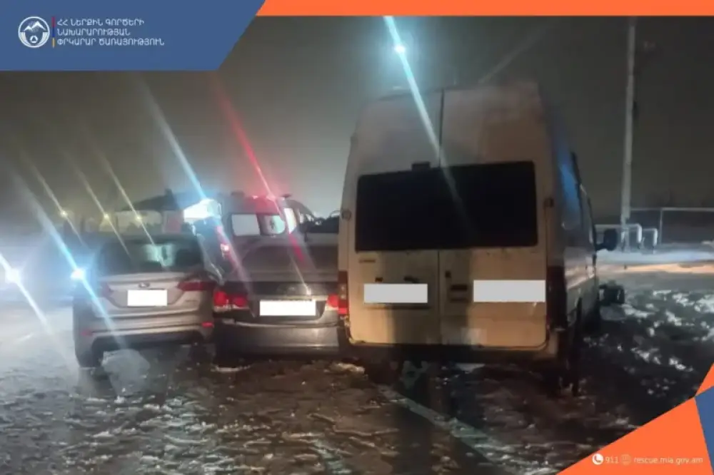 Ավտովթար՝ Եղվարդ-Երևան ավտոճանապարհին․ կա 3 տուժած