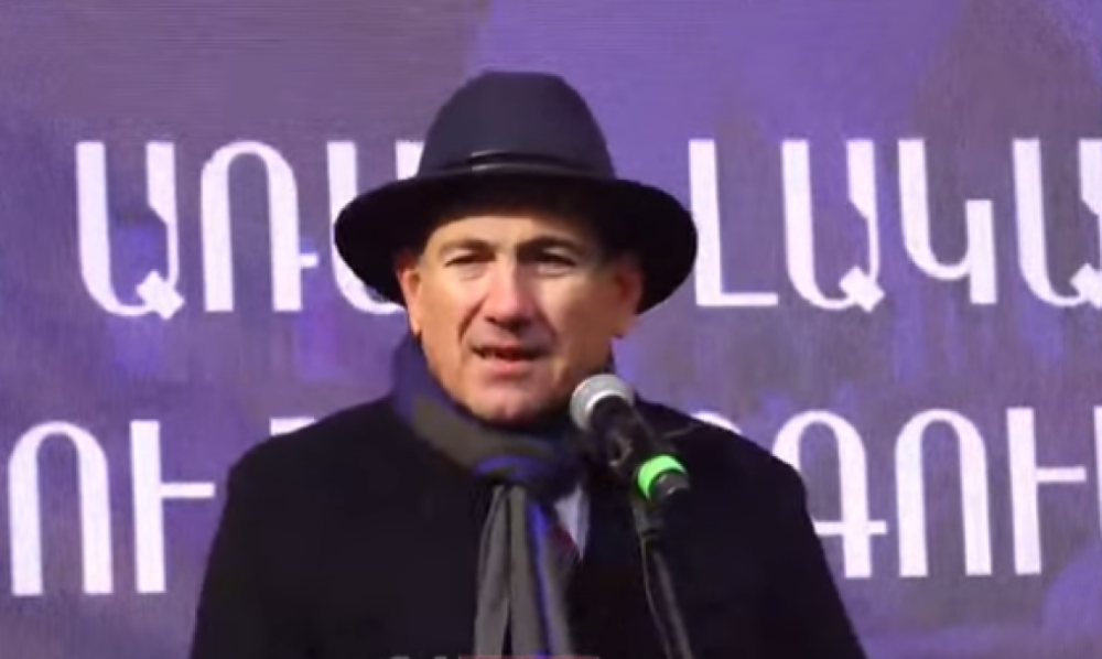 Փաշինյանը պնդում է՝ եկեղեցու վերնախավը աղանդավորական տրամաբանության մեջ է