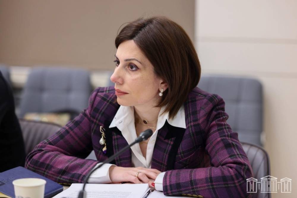 Անահիտ Ավանեսյանը կոչ է անում չփախցնել տղաներին բանակից