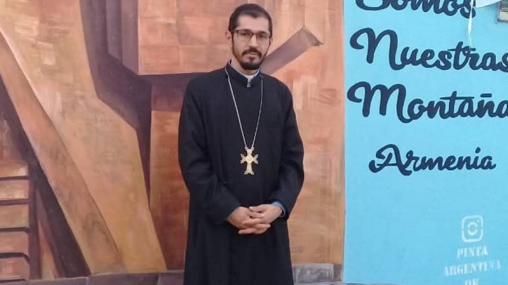 Որոշ «բարեփոխիչ ուՂտավորների» պատճառով ստիպված ենք մտնել իրենց իսկ հաստատած չափանիշներով սևի կամ սպիտակի մեջ. «Ետևս գնա, սատանա՛». Տեր Տրդատ