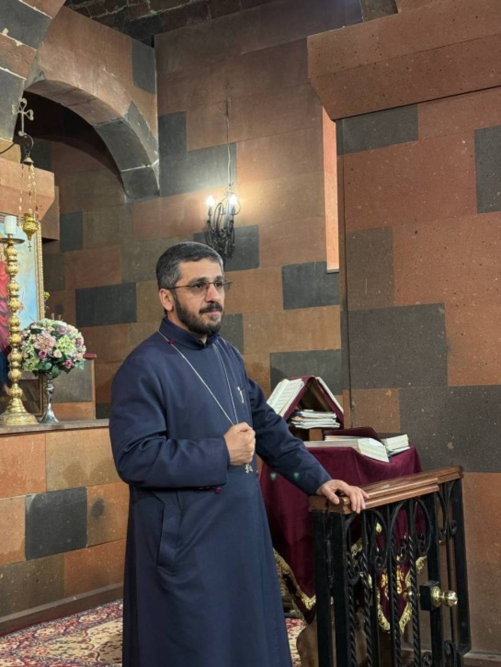 Տեր Ռուբեն վարդապետ Զարգարյանը հոգևոր զրույց է ունեցել եկեղեցասեր երիտասարդների հետ