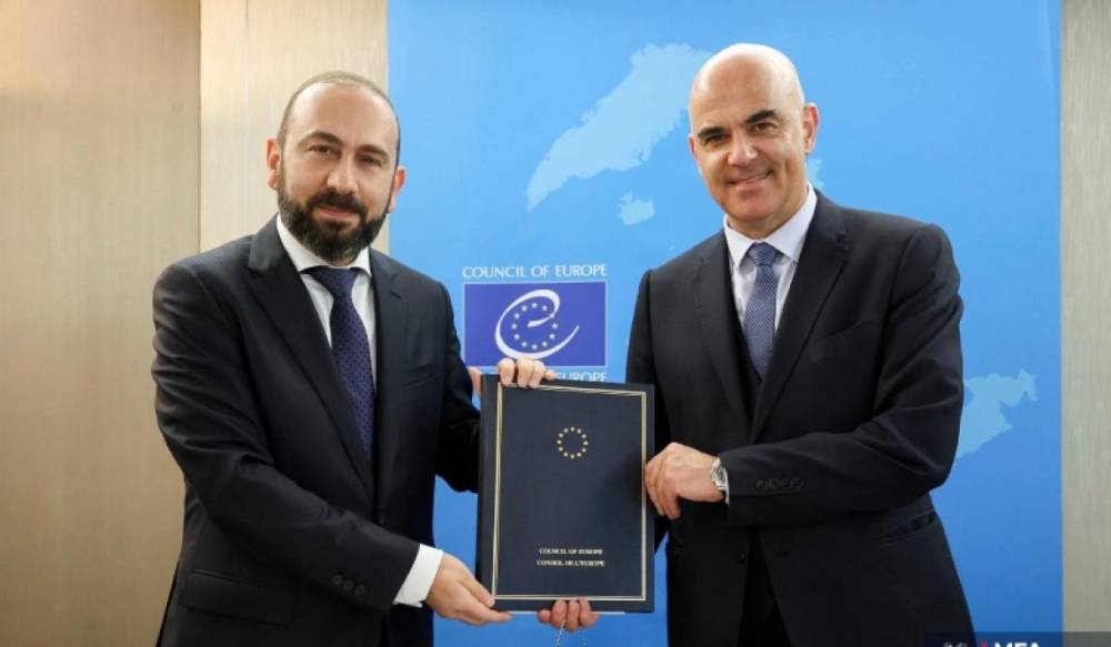 Արարատ Միրզոյանը Ստրասբուրգում ստորագրել է ԱԲ ոլորտը կարգավորող միջազգային առաջին փաստաթուղթը