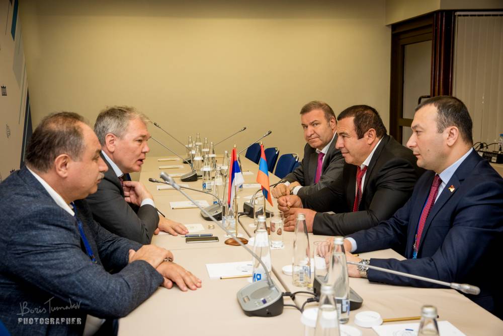 Գագիկ Ծառուկյանը հանդիպել է Լեոնիդ Կալաշնիկովի հետ (տեսանյութ)