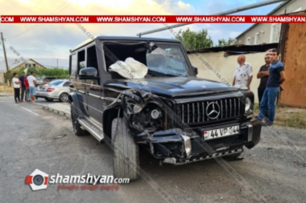 Կոտայքում բախվել են Mercedes G63-ն ու Mercedes C180-ը. կա վիրավոր