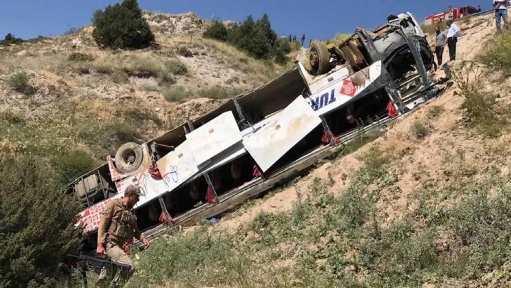 Կարս նահանգում մարդատար ավտոբուսն ընկել է կամրջից, կան զոհեր և վիրավորներ