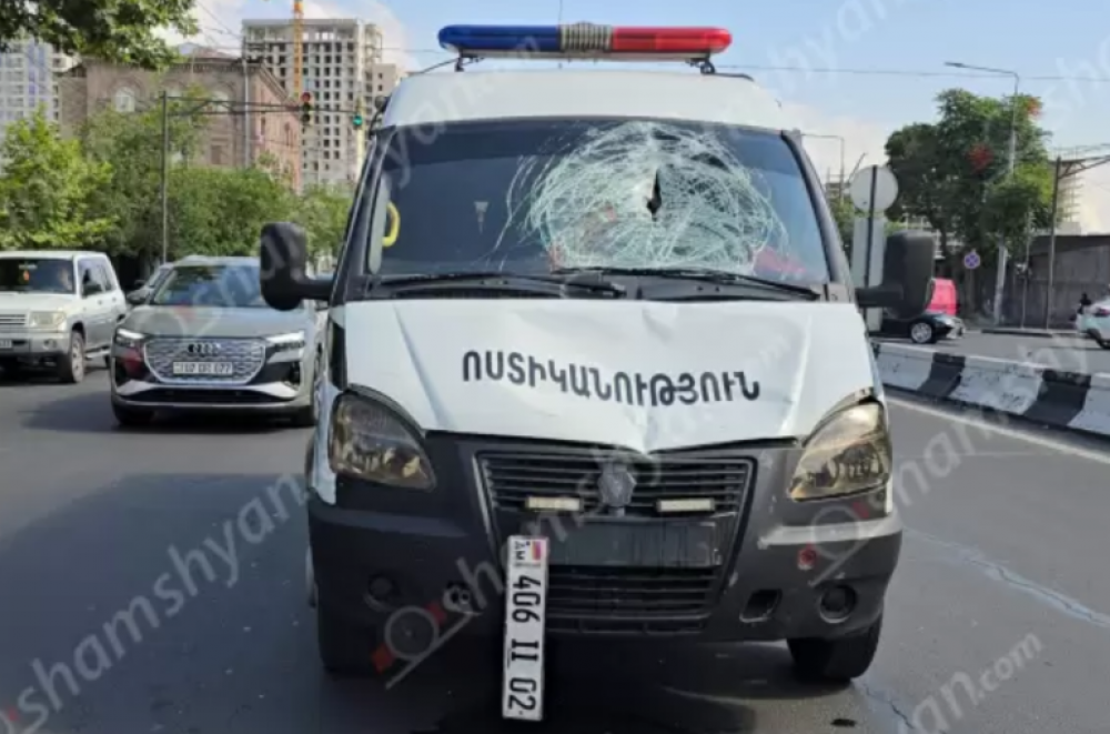 Երևանում ոստիկանական «Գազել»-ը վրաերթի է ենթարկել անչափահասի․ բժիշկները պայքարում են նրա կյանքի համար