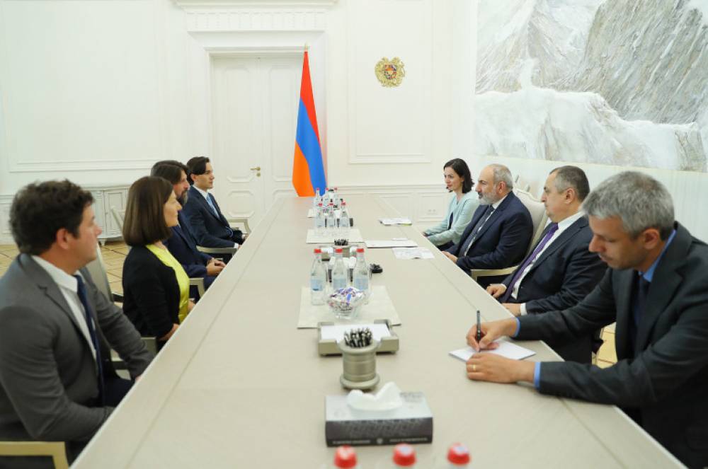 Նիկոլ Փաշինյանն ընդունել է Ջիրո դ'Իտալիա բազմօրյա խճուղային հեծանվավազքի մրցաշարի գործադիր տնօրենին