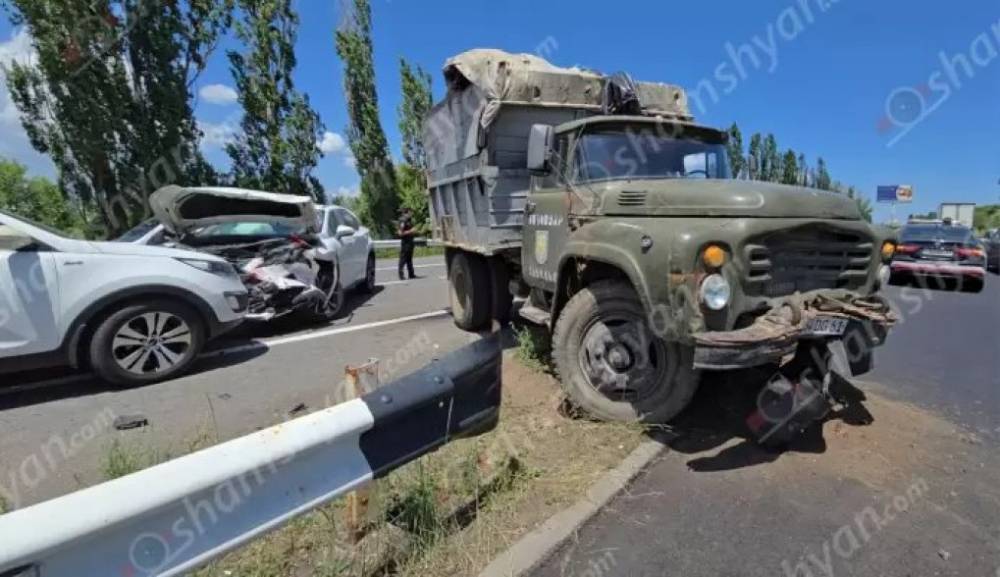 Խոշոր ու շղթայական ավտովթար․ բախվել է 7 մեքենա