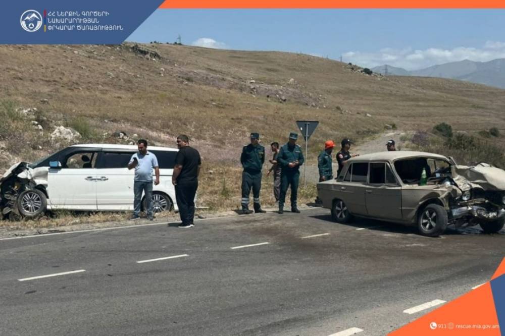 ՃՏՊ Սիսիան-Երևան ավտոճանապարհին․ 9-ը քաղաքացի հոսպիտալացվել է