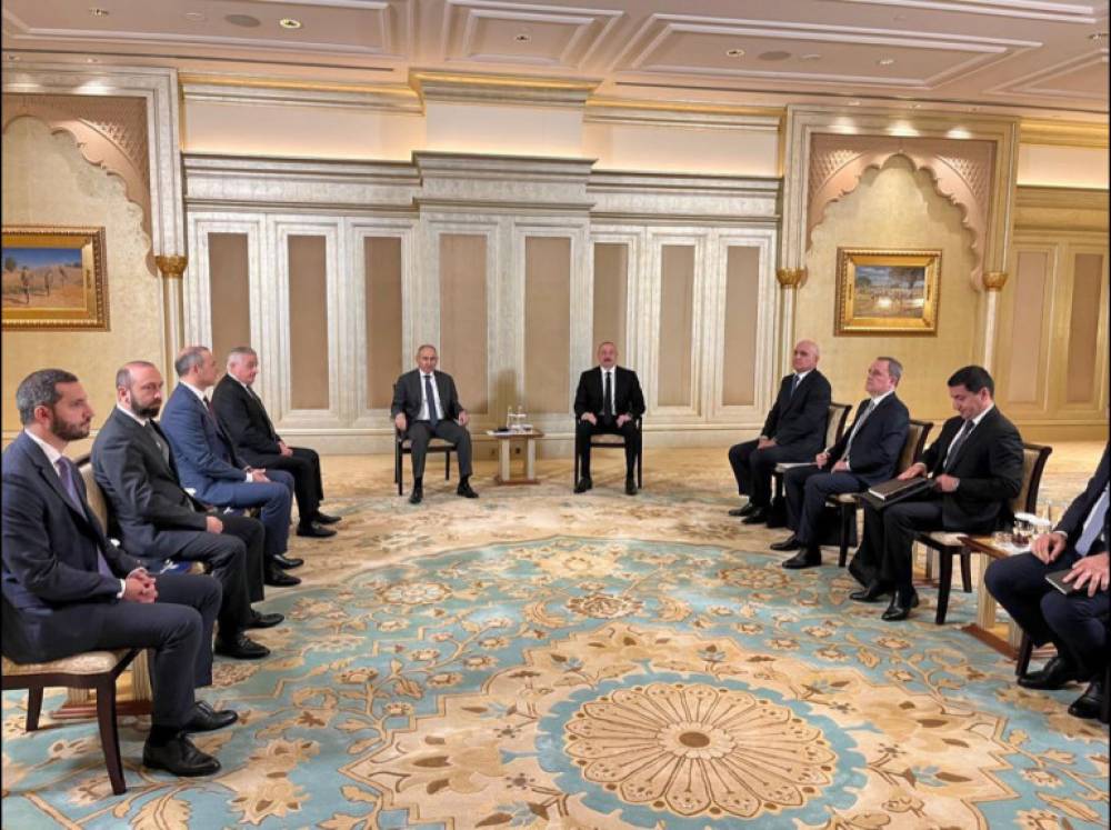 Աբու Դաբիում մեկնարկել է Փաշինյան-Ալիև հանդիպումը