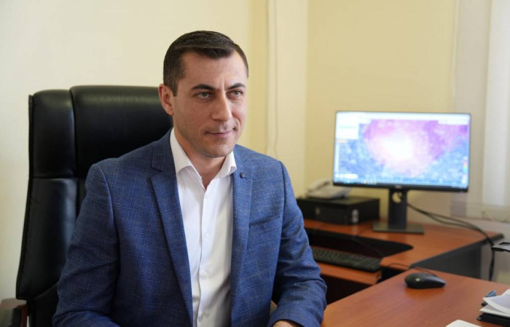 Չիմանաք՝ հուլիսին միշտ հով ապրելու եք, գալու է նաև տժժալու ժամանակը. Սուրենյան