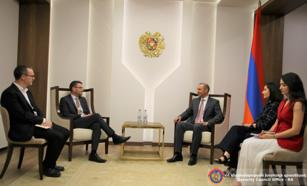 ԱԽ քարտուղարն ընդունել է Հայաստանում Միացյալ Թագավորության դեսպանին