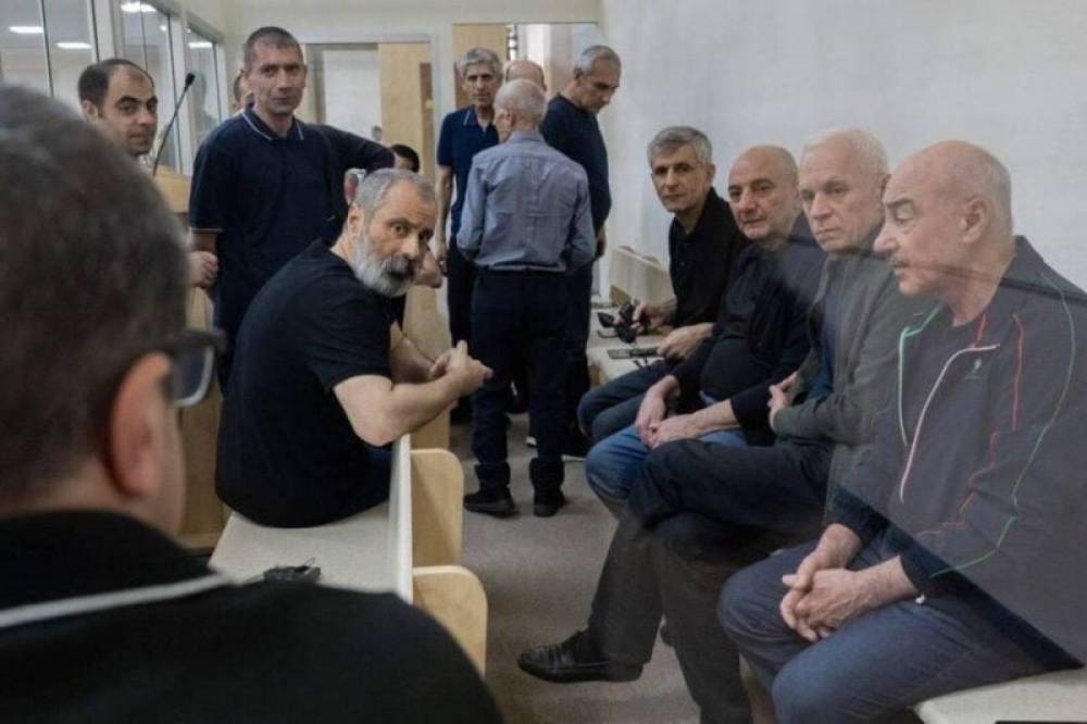 Էլ ի՞նչ լինի, որ իրար գլուխ գաք, ի՞նչը կմիավորի, մի՞թե էլի Բաքվի բանտը. Ֆարմանյանը՝ ընդդիմությանը