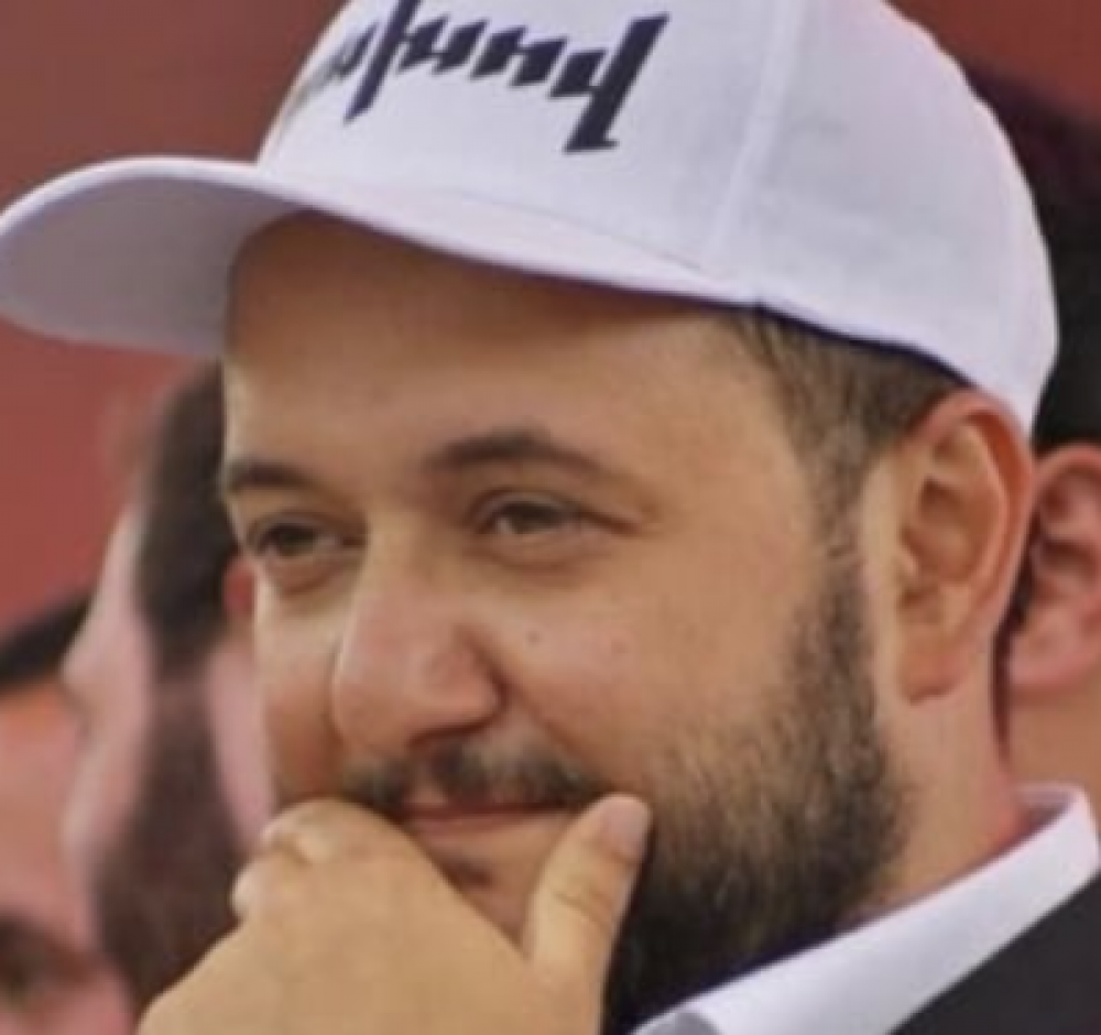Հայտնի է, թե ով է նշանակվել Կաթողիկոսի դեմ ճակատամարտի «գերագույն հրամանատար»․ «Իրավունք»