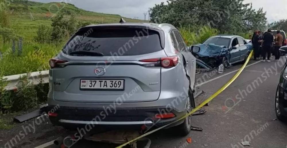 Բախվել են «Mazda CX9»-ը, «Jeep Renegade»-ը, «Nissan Almera»-ն և «Opel Astra»-ն․ կա 4 վիրավոր