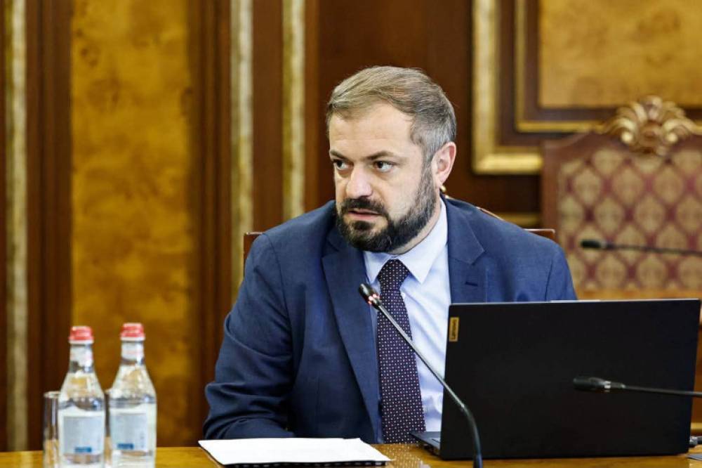 Պապոյանը նախազգուշացրել -սպառնացել է Արարատցեմենտի աշխատակիցներին