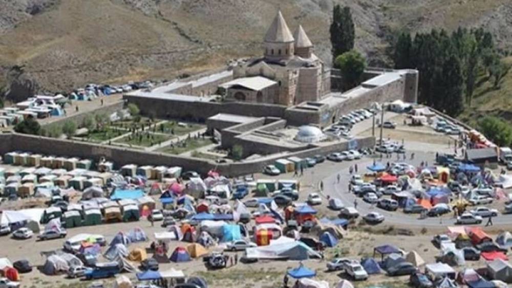 Ավելի քան 3000 հայ մասնակցել է Իրանում Սուրբ Թադեի վանքի ամենամյա ուխտագնացությանը