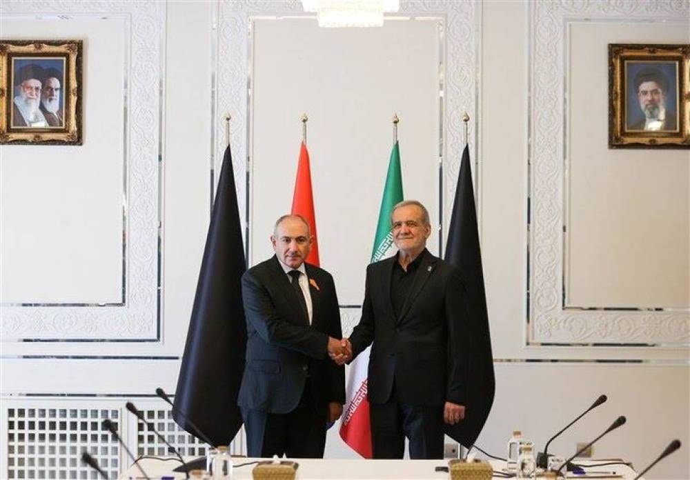 Թեհրանի և Երևանի միջև հարաբերությունները պետք է զերծ մնան արտաքին միջամտությունից․ Իրանի նախագահ
