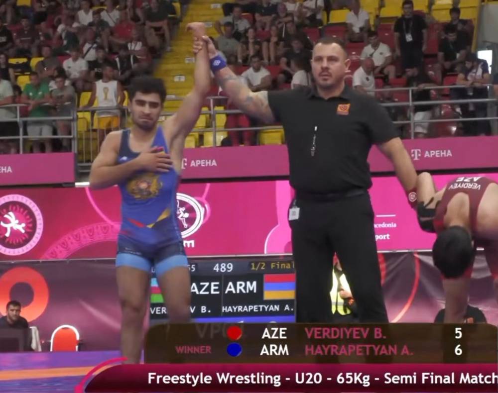Արեն Հայրապետյանը հաղթել է Ադրբեջանի ներկայացուցչին և դուրս եկել Եվրոպայի մինչև 20 տարեկանների ազատ ոճի ըմբշամարտի առաջնության եզրափակիչ