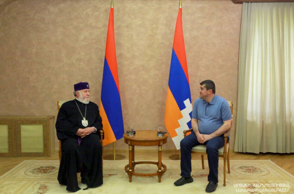 Արցախի նախագահն ընդունել է Գարեգին Երկրորդին, քննարկվել են հետպատերազմյան փուլում առաջացած հիմնախնդիրները