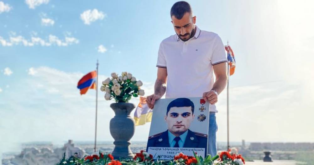 Արցախի հերոս Առուշանյան Դավիթի ընտանիքին բնակարան գնելու դրամահավաքն ավարտվեց. ընդհանուր առմամբ հավաքվեց 110.850$. քեզ տված խոստումս կատարեցի, Դավո ջան