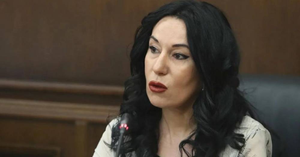 ՀՀ որեւէ պաշտոնյա այս օրերին էդպես էչ չհամարձակվեց ասել, որ Արցախը չի լինելու Ադրբեջանի կազմում