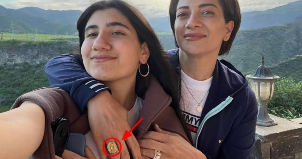 Պե՞տք է զգուշանալ Հայաստանն օտարներին տված թագուհու պատկերով Աննայի մատանուց. Աննան ինչ-որ վատ բա՞ն է ակնարկում