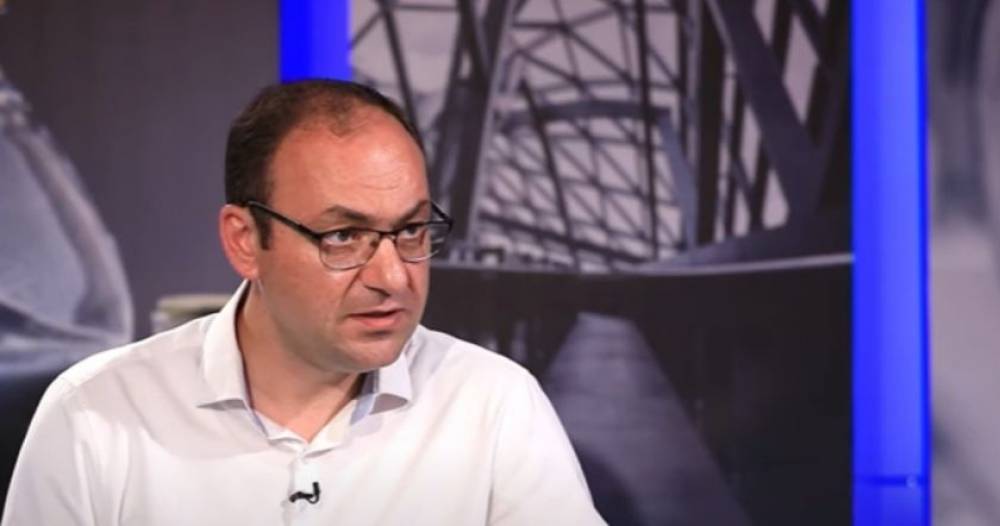 Ողբ ու զավեշտ. ոստիկանությունը տուժում է ոստիկանության կիրառած հատուկ միջոցներից. Արսեն Բաբայան (Video)