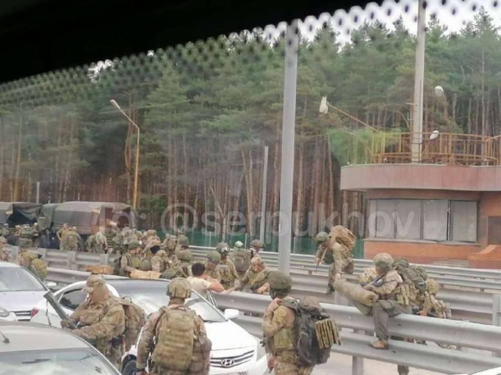 Հատուկջոկատայինները փակել են Մոսկվայի մարզում գտնվող Օկայի կամուրջը