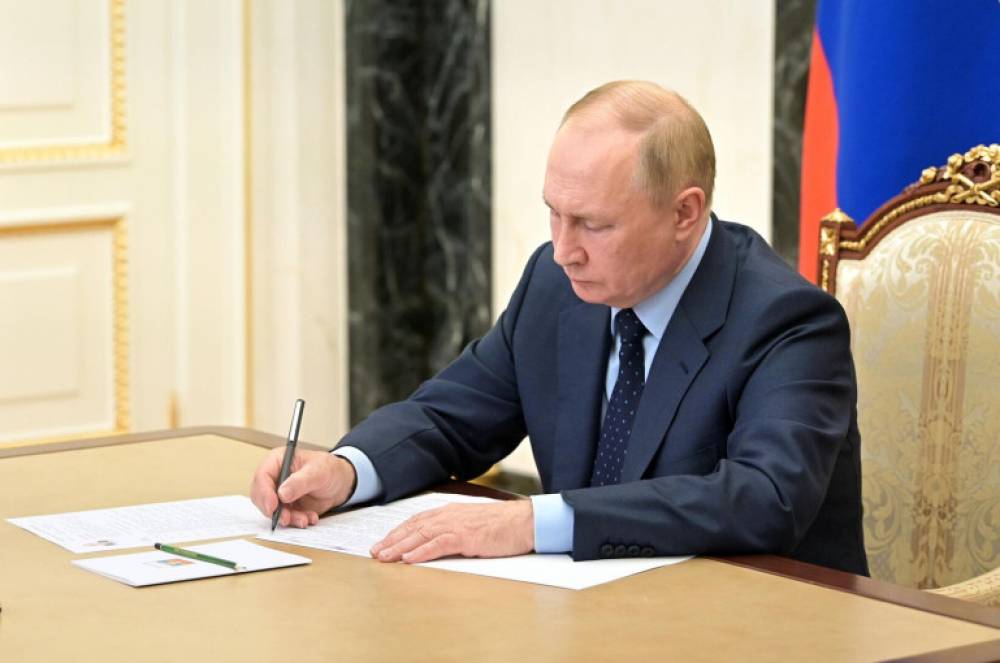 Պուտինը ստորագրել է ռազմական դրության ռեժիմը խախտելու համար 1 ամսով կալանավորելու թույլտվություն տվող օրենքը