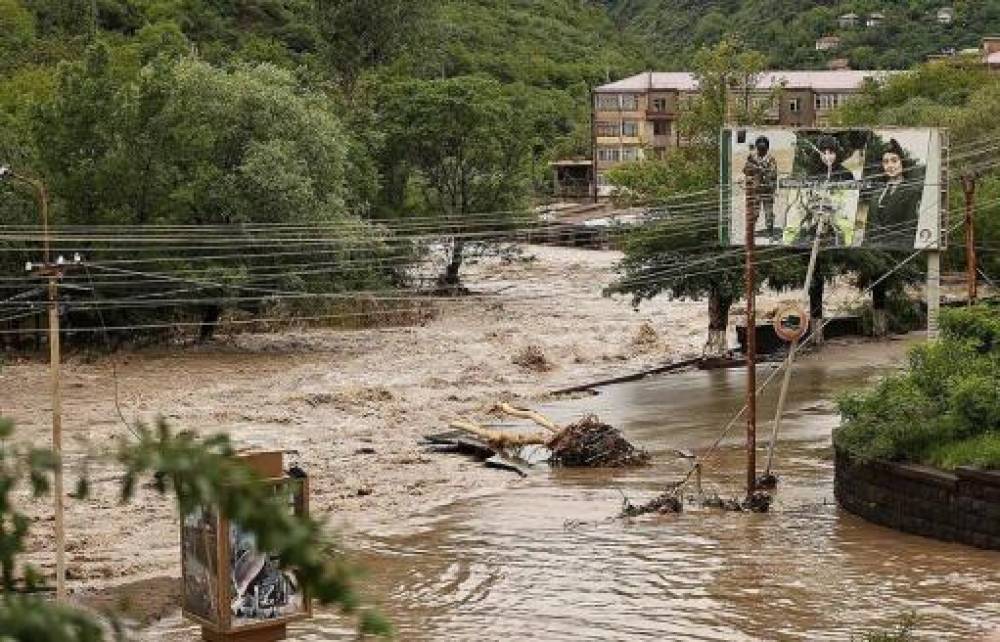 Դիլիջանից Իջևան հատվածը երթևեկելի է, Խաշթառակ և Լուսահովիտ գյուղեր տանող կամուրջը երկկողմանի փակ է