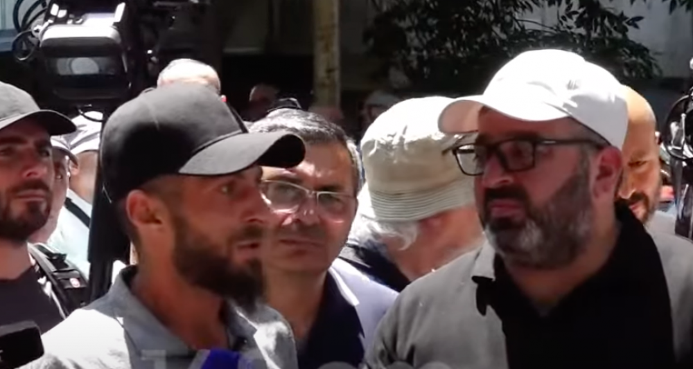 Աճարկուտում ճանապարհի կողքի պատերն են քանդում արդեն. Կարեն Ղազարյան (տեսանյութ)