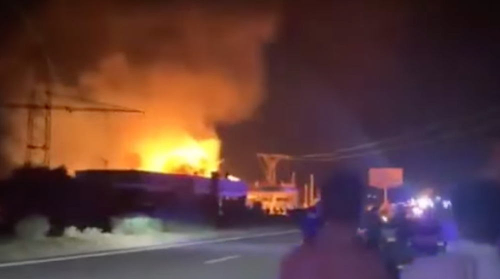 Կրակը դեռ չի հաջողվում մարել. 4 վիրավորի հաջողվել է դուրս բերել ու տեղափոխել հիվանդանոց