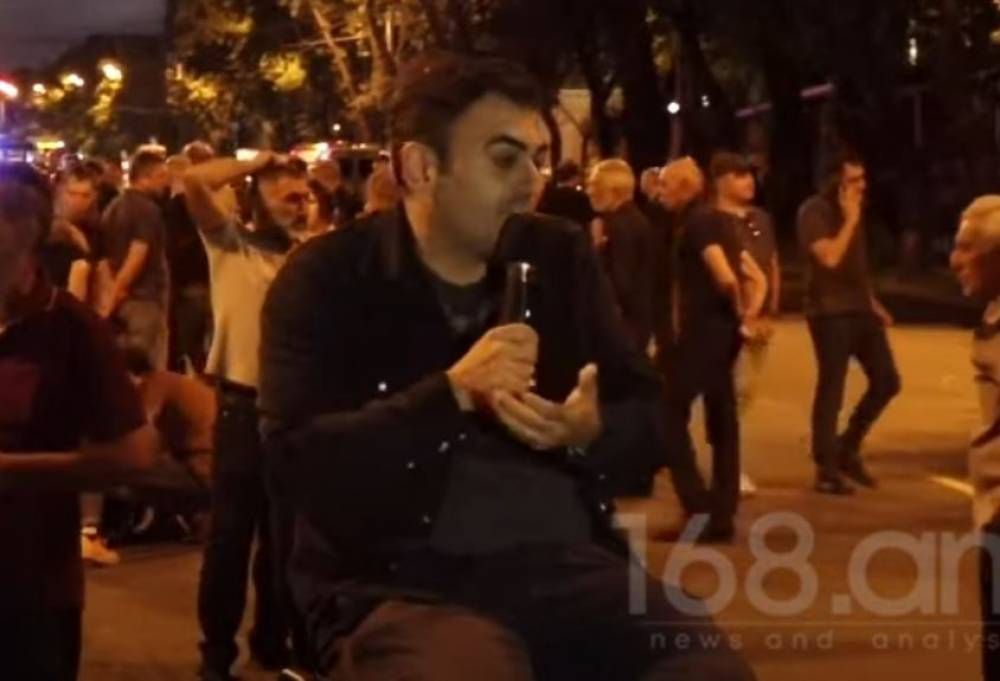 ArmComedy-ի Նարեկ Մարգարյանը՝ ֆեյքերի ու նրանց հայհոյախոսության դեմ պայքարելու եղանակների մասին (տեսանյութ)