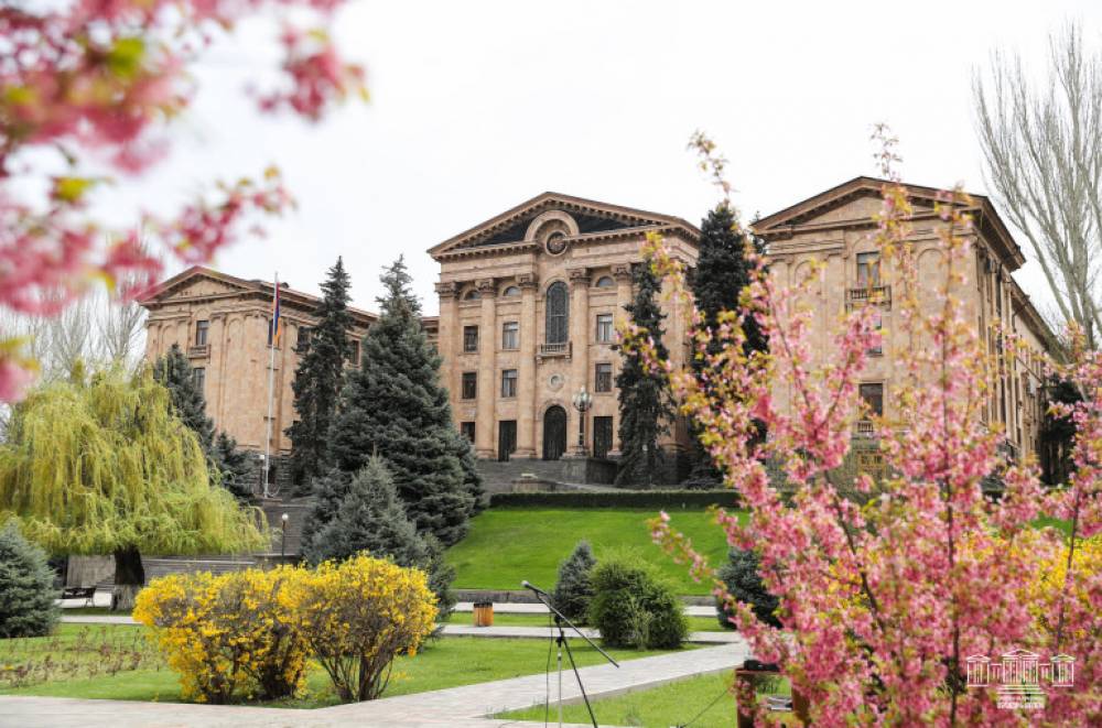 «Կառավարության հրաժարականի և նոր կառավարություն ձևավորելու անհրաժեշտության մասին» ԱԺ արտահերթ նիստ հրավիրելու նախագծի քննարկումը մինչև 2 ամսով հետաձգվել է